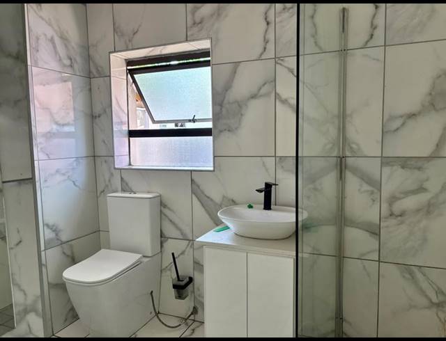 5 BEDROOM HOUSE FOR SALE IN BRANDWAG